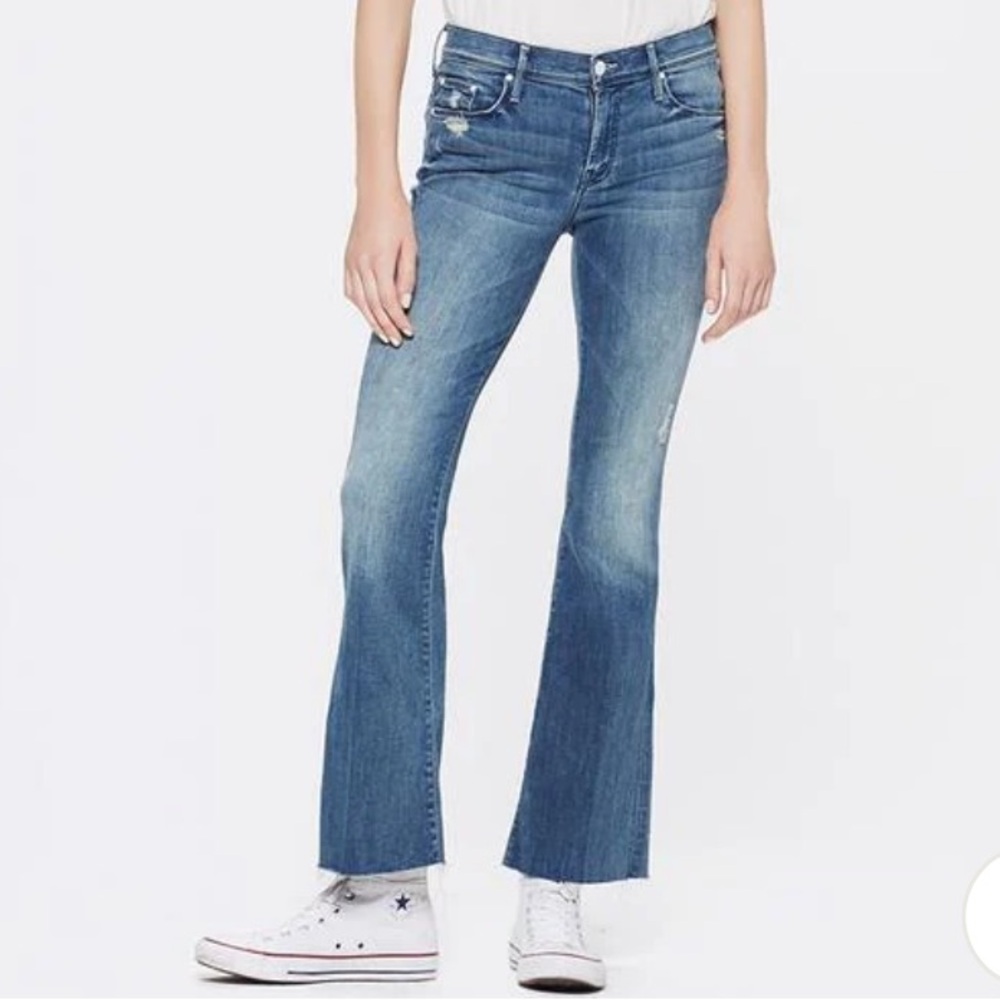 MOTHER The Weekender Fray in Graffiti Girl, size 28, preowned.